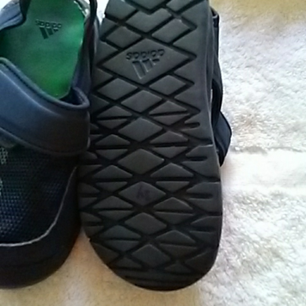 Shoes - Picture 4 of 4
